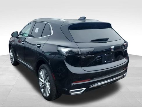 Used 2024 Buick Envision Avenir image 2