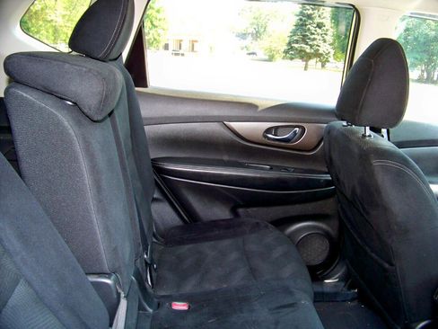 Used 2014 Nissan Rogue SV w/ SV Premium Package AWD/4WD image 36