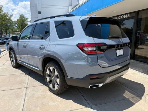 Certified 2026 Honda Pilot Elite image 8