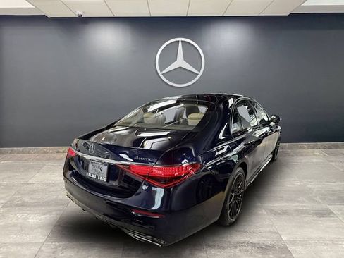 Used 2024 Mercedes-Benz S 580 4MATIC Sedan w/ AMG Line image 5