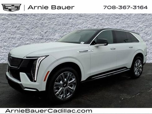 Certified 2025 Cadillac Escalade IQ Luxury 2 w/ LPO, Radiant Package image 11