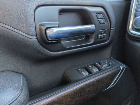 Used 2020 GMC Sierra 2500 Denali w/ Denali Ultimate Package image 28