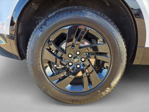 New 2026 Land Rover Discovery Sport Landmark AWD/4WD image 10
