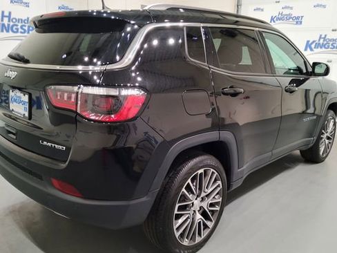 Used 2023 Jeep Compass Limited w/ Elite Group AWD/4WD image 3
