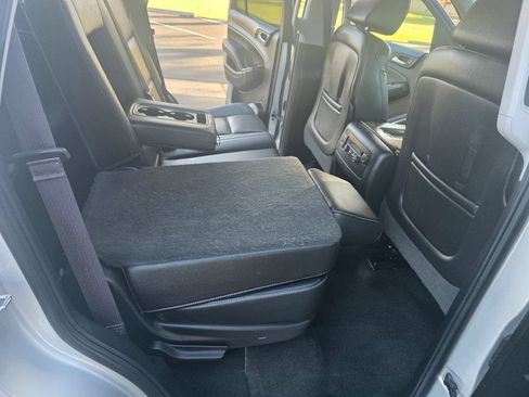 Used 2016 GMC Yukon SLT AWD/4WD image 26