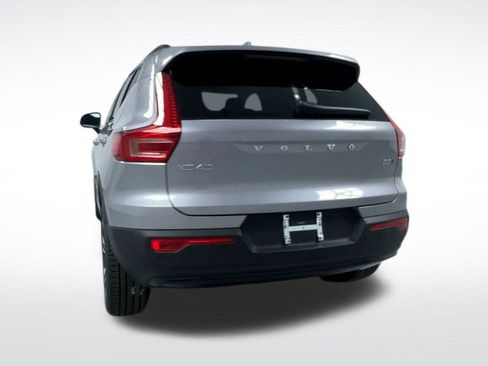 New 2026 Volvo XC40 B5 Ultra w/ Climate Package image 21