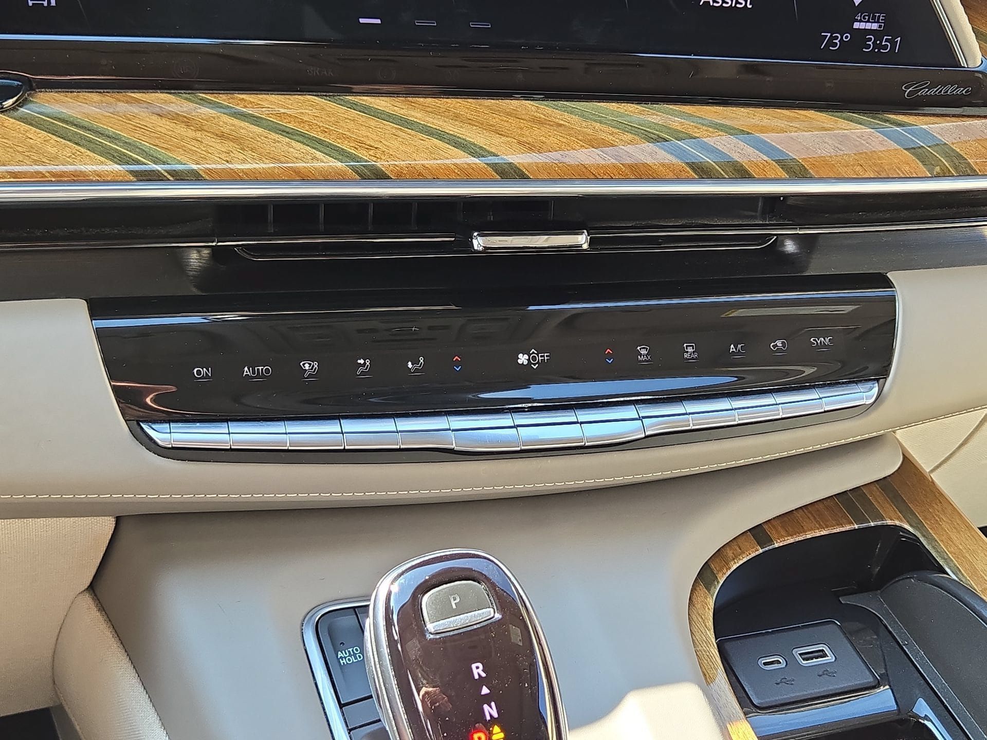 Used 2021 Cadillac Escalade Premium Luxury Platinum AWD/4WD image 19