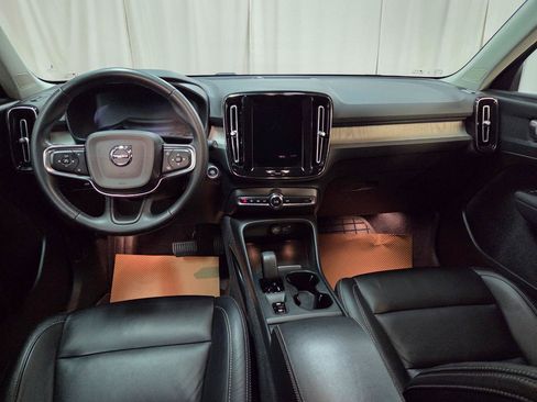 Used 2023 Volvo XC40 B5 Core AWD/4WD image 21