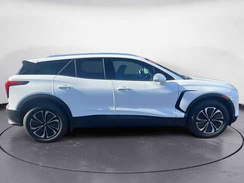 Used 2025 Chevrolet Blazer EV LT image 4