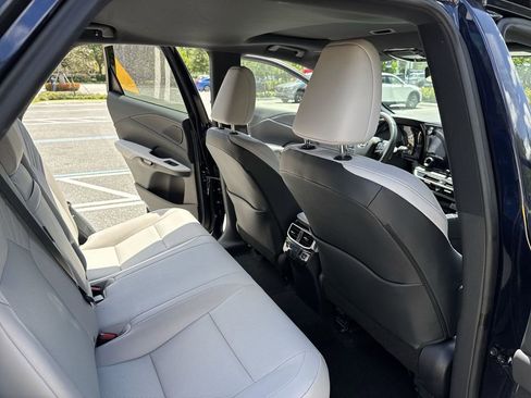Used 2023 Lexus RX 350 Premium w/ Cold Area Package FWD image 33