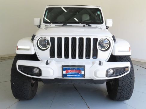 Used 2023 Jeep Wrangler Unlimited Sahara AWD/4WD image 8