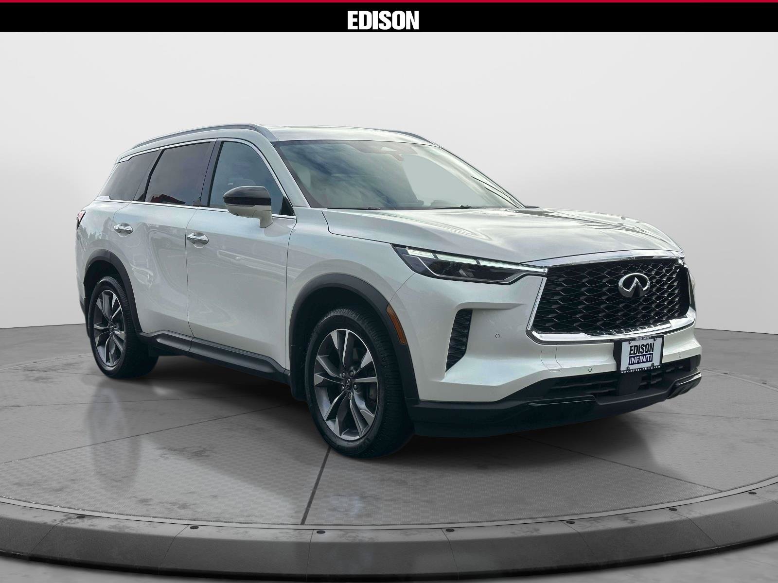 Used 2023 INFINITI QX60 Luxe w/ Cargo Package AWD/4WD image 1