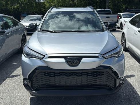 Used 2025 Toyota Corolla Cross AWD Hybrid w/ Convenience Package image 2