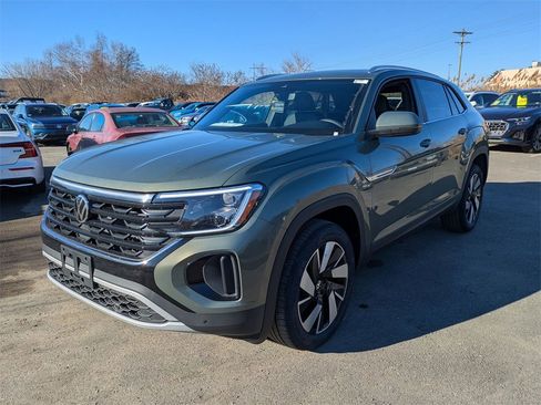 New 2026 Volkswagen Atlas Cross Sport SE image 7