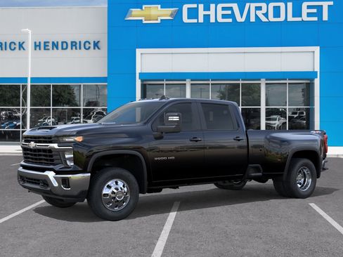 New 2026 Chevrolet Silverado 3500 LT image 3