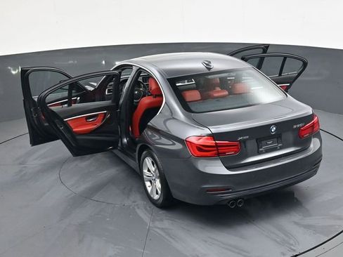 Used 2018 BMW 330i xDrive Sedan w/ Convenience Package AWD/4WD image 44