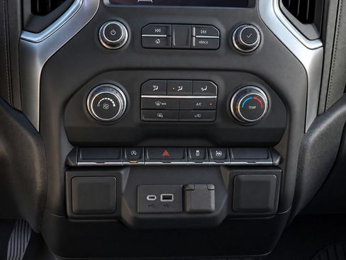 Used 2020 Chevrolet Silverado 1500 LT AWD/4WD image 22