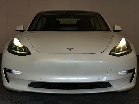 Used 2021 Tesla Model 3 Performance image 21