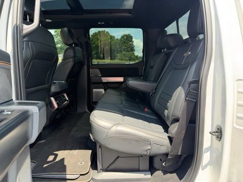 Used 2023 Ford F450 Platinum w/ FX4 Off-Road Package AWD/4WD image 28