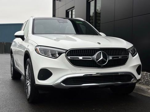 Used 2026 Mercedes-Benz GLC 300 4MATIC image 10
