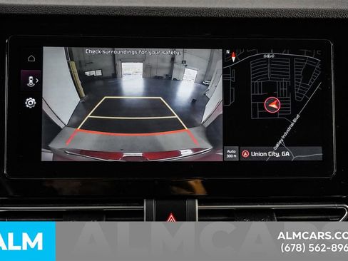 Used 2022 Kia Niro Touring Special Edition image 35