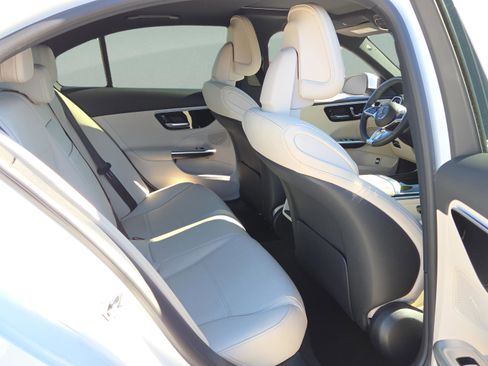 Used 2024 Mercedes-Benz C 300 Sedan image 15