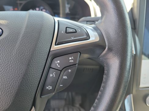 Used 2023 Ford Edge Titanium image 26