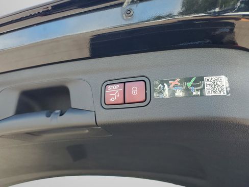 Certified 2025 Mercedes-Benz GLE 580 GLE 580 image 33