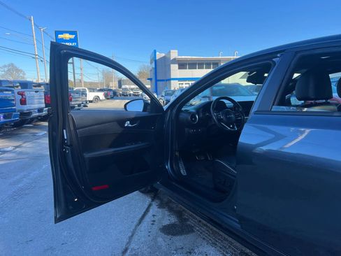 Used 2023 Kia Forte GT-Line w/ GT-Line Premium Package image 15