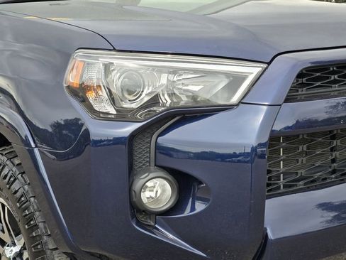Used 2017 Toyota 4Runner 4WD image 8