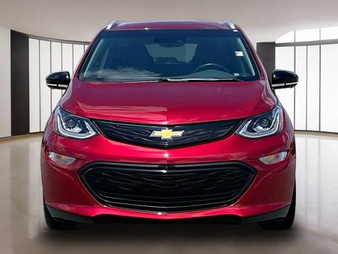 Used 2020 Chevrolet Bolt Premier w/ Infotainment Package FWD image 3