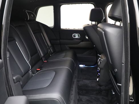 New 2026 Rolls-Royce Cullinan image 25