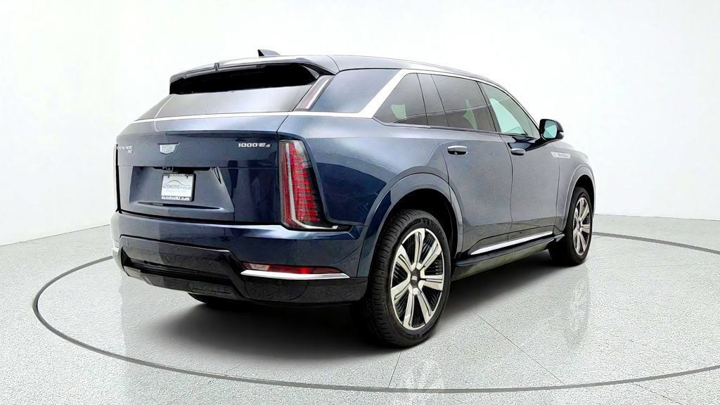 Used 2026 Cadillac Escalade IQ Luxury 2 AWD/4WD image 5
