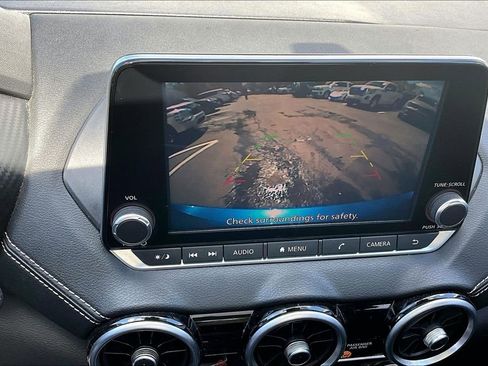 Used 2020 Nissan Sentra SV image 13