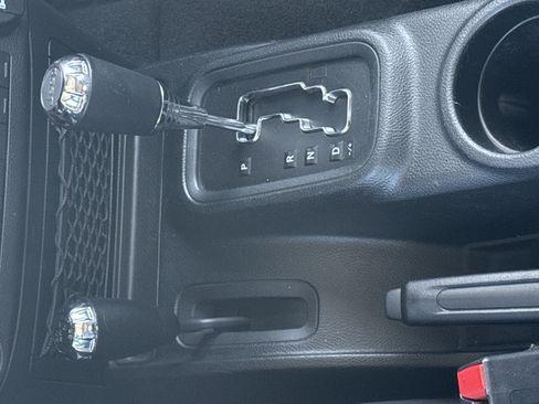 Used 2018 Jeep Wrangler Unlimited Sahara w/ Max Tow Package AWD/4WD image 24