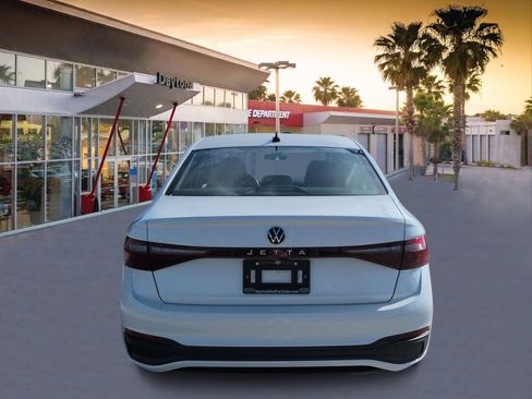 Used 2025 Volkswagen Jetta S FWD image 4
