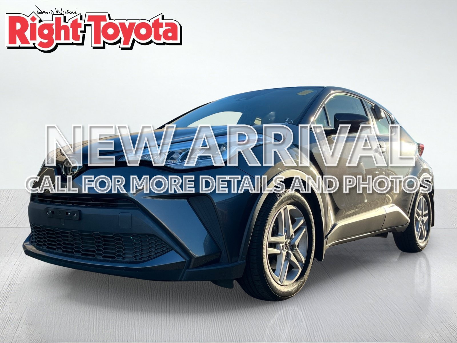 Used 2021 Toyota C-HR LE FWD image 1