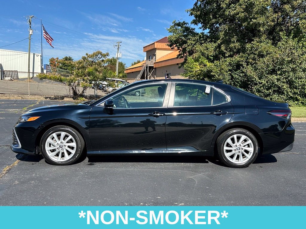 Used 2023 Toyota Camry LE FWD image 4
