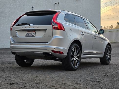 Used 2015 Volvo XC60 T5 Premier image 12