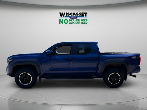 Used 2024 Toyota Tacoma TRD Off-Road AWD/4WD image 2