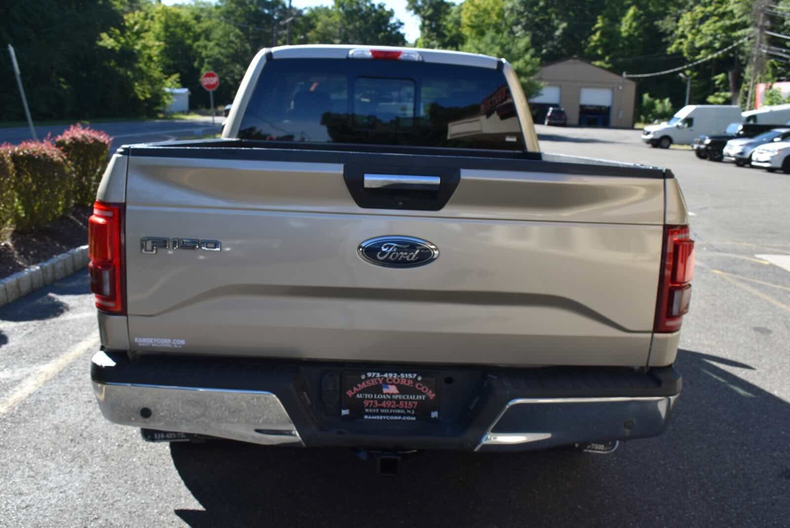 Used 2017 Ford F150 XLT w/ Equipment Group 302A Luxury RWD image 5