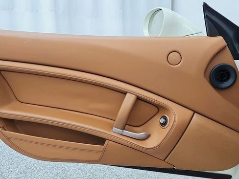 Used 2014 Ferrari California image 15