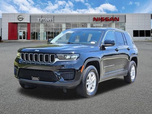 Used 2023 Jeep Grand Cherokee Laredo AWD/4WD image 8