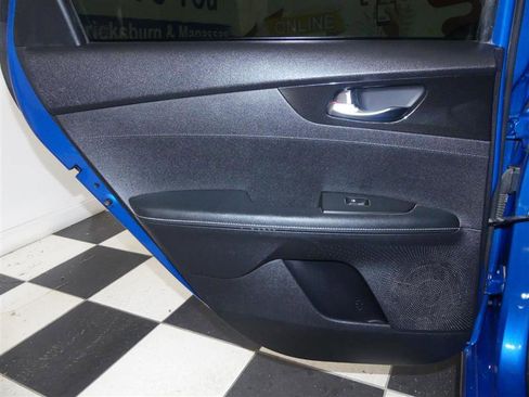 Used 2022 Kia Forte GT-Line image 27