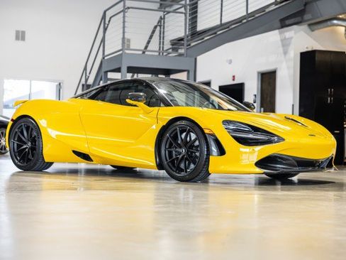 Used 2021 McLaren 720S Performance RWD image 10