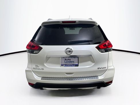 Used 2018 Nissan Rogue SV AWD/4WD image 6