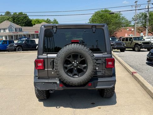 Used 2019 Jeep Wrangler Unlimited Sahara w/ Quick Order Package 24M Moab AWD/4WD image 7