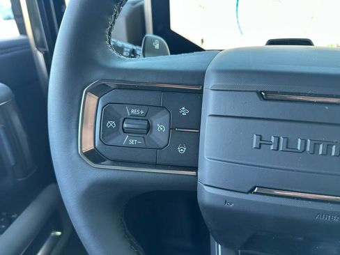 New 2025 GMC Hummer EV 2X w/ Extreme Off-Road Package image 40