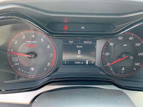 Certified 2024 Chevrolet Trax RS w/ Sunroof Package FWD image 12