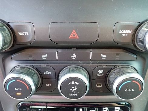 Used 2023 RAM 1500 Big Horn AWD/4WD image 23